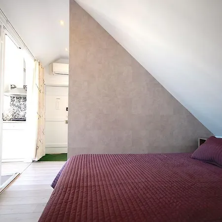 Akicity Baixa Sunny Ii Apartman