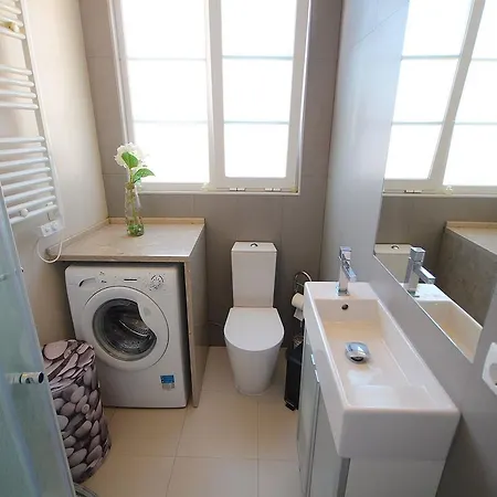 Apartman Akicity Baixa Sunny Ii